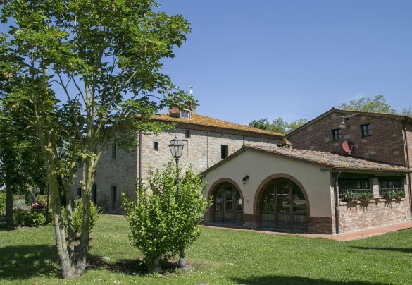 5000 mq di parco che incorniciano il casale - Le Caselle
