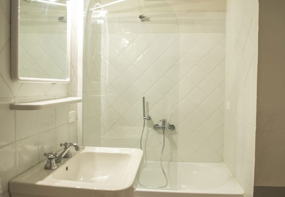 Bagno en suite con mezza vasca al piano terra - Le Caselle