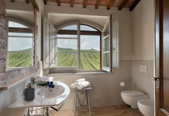 Bagno con doccia n.5 en-suite alla camera n.5. Primo piano - Le Colombelline