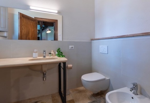 Bagno ospiti al piano terra - Le Colombelline