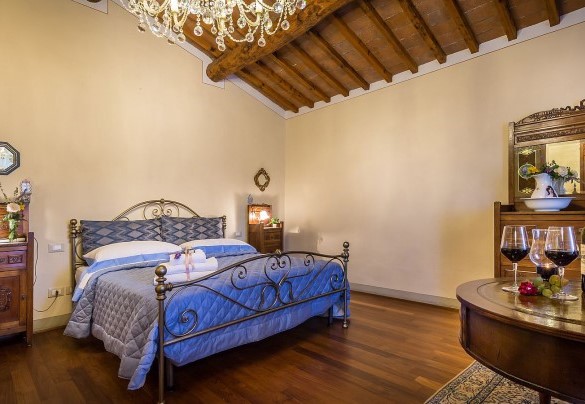 Double bedroom n.2 on the first floor - Le Querce dei Medici