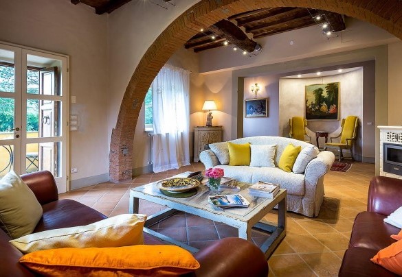 Large living area equipped with comfortable seats - Le Querce dei Medici