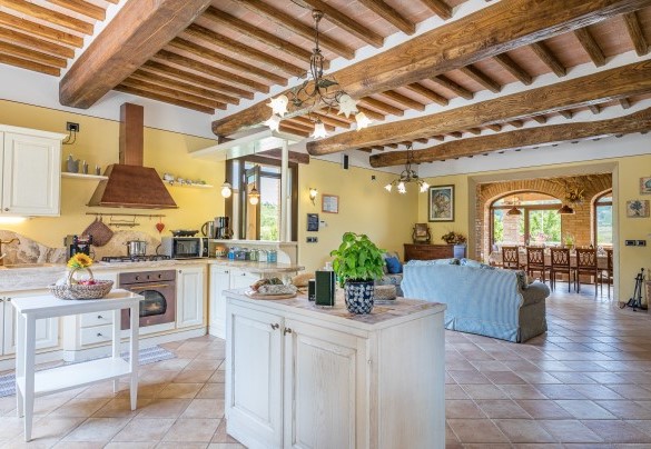 La moderna cucina all'estremità dell'open space - Le Terre di Nunzio