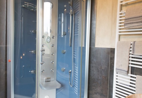 Il fantastico bagno en-suite con doccia - Le Terre di Nunzio
