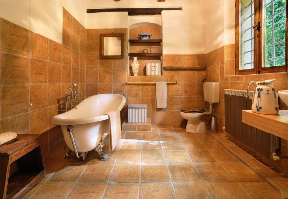 Bagno con vasca n. 1 piano terra - Luce tra i Faggi