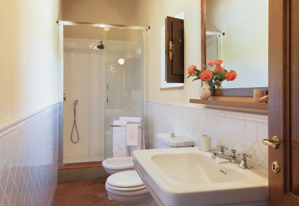 Bagno en-suite con doccia - Marangole