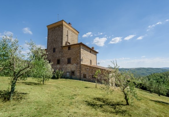 Marangole è inserito nella tenuta del Castello di Albola che si estende per ben 137 ettari di terra fertile - Marangole  