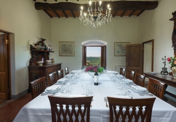 La sala da pranzo collegata con la cucina ed il salotto - Marangole