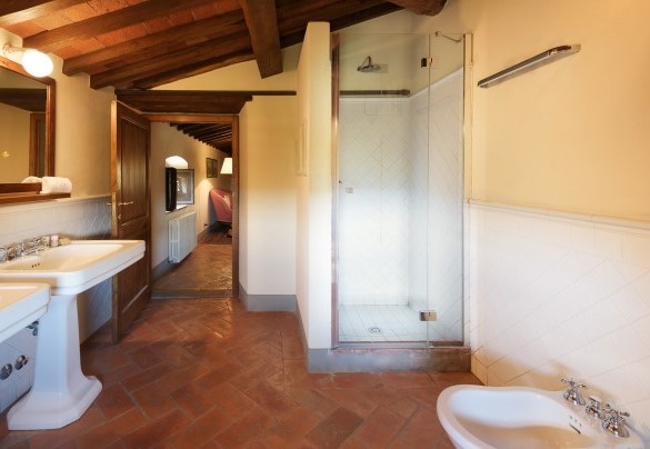 Bagno en-suite con doccia - Marangole
