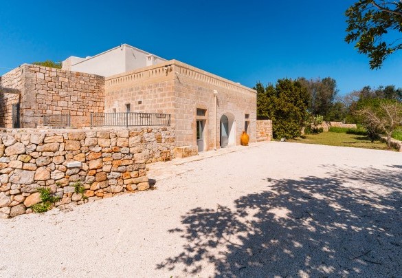 The farmhouse is spread over two floors - Masseria Grotta Antica
