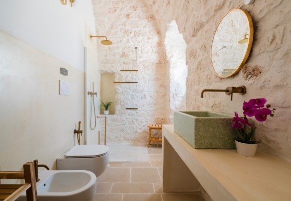 En-suite bathroom with shower no. 2 - Masseria Grotta Antica