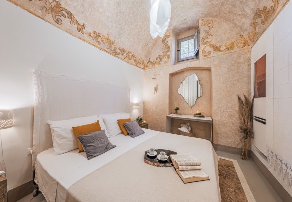 La camera matrimoniale all'ingresso della zona notte - Masseria Muto