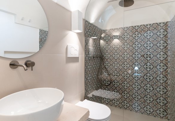 The bathroom of the single room on the ground floor - Masseria Profilo