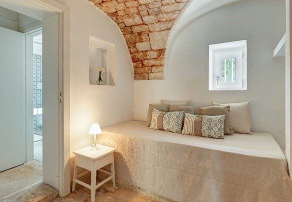 Single bedroom with ensuite bathroom on ground floor – Masseria Profilo