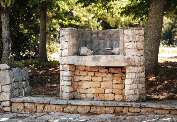 Stone BBQ detail available for guests - Masseria Profilo