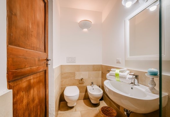 Guest bathroom on the ground floor - Masseria Samali