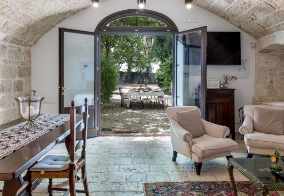 Large hallway/living room connected to the kitchen – Masseria Tarsia Incuria