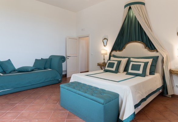 Double bedroom on first floor– Masseria Tarsia Incuria