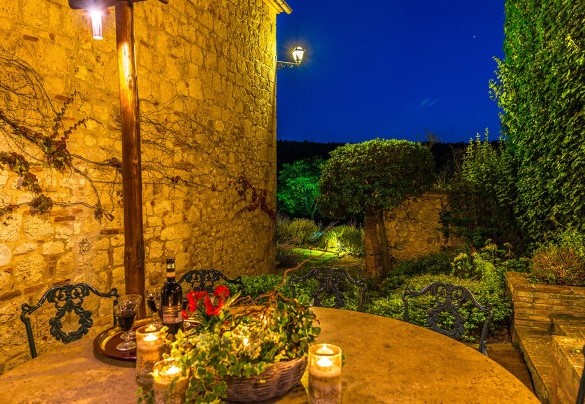 The exterior of the villa at night - Monticchia