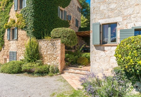 The stone structure blends perfectly with the surrounding landscape - Monticchia