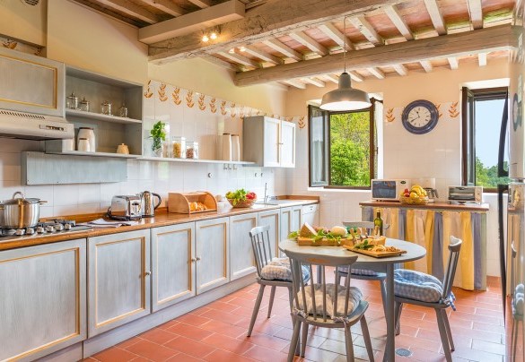 The charming kitchen on the ground floor - Monticchia