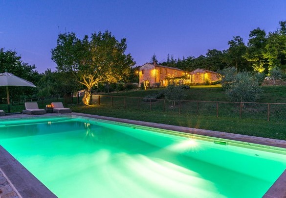 La piscina illuminata - Muffato