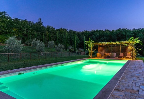 La piscina illuminata - Muffato