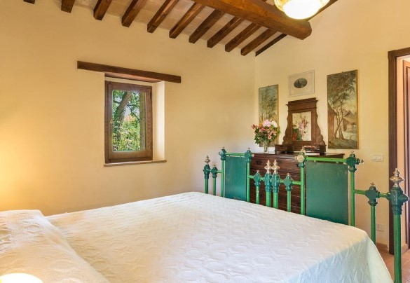 Double bedroom n.1 on the first floor with en-suite bathroom - Mulino della Quercia 2+1