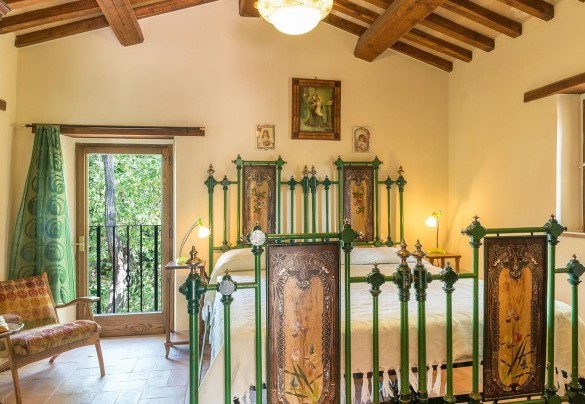 Double bedroom n.1 on the first floor with en-suite bathroom - Mulino della Quercia 2+1
