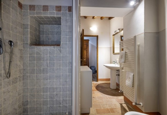 Bagno en suite con doccia n.3 - Muricciaglia