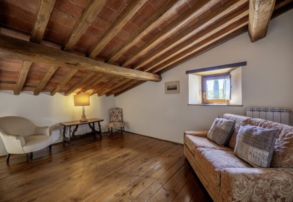 Soppalco con area relax al primo piano in annesso 2 - Muricciaglia
