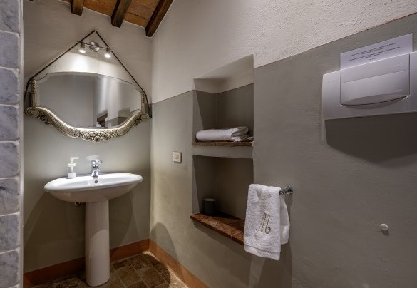 Bagno en suite con doccia e vasca n.2 - Muricciaglia