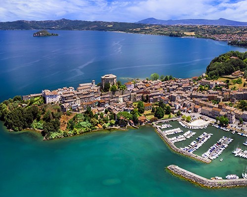 Bolsena in barca e degustazione vino - Fino a 10 persone