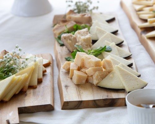 Historic Cheese Cellars Experience with Tasting 