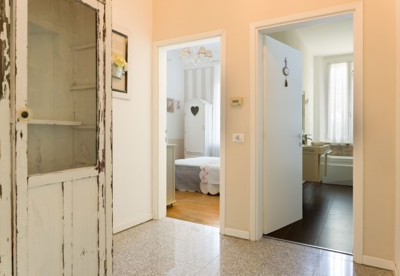 Double bedroom with adjacent a bathroom - Nonna Isa 