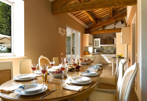 Open plan with kitchen and dining area in wing n.1 - Nonna Isa