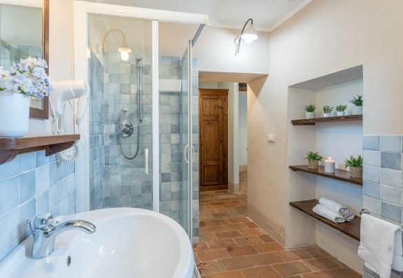 Bagno en-suite con doccia n.7 nell'annesso n.4 - Nonno Fernando 