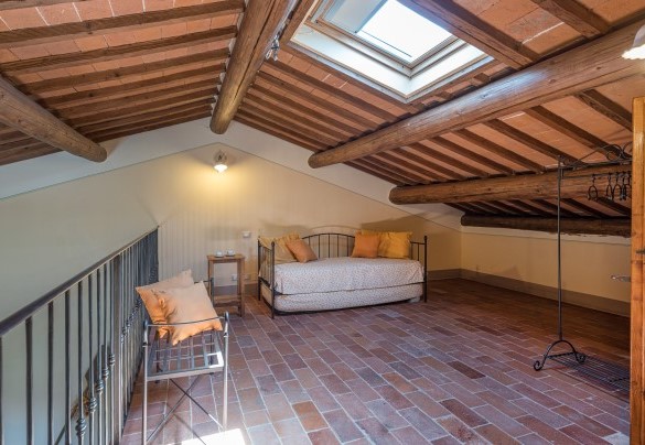 Soppalco con un letto singolo nell'annesso n.2 - Nonno Fernando 