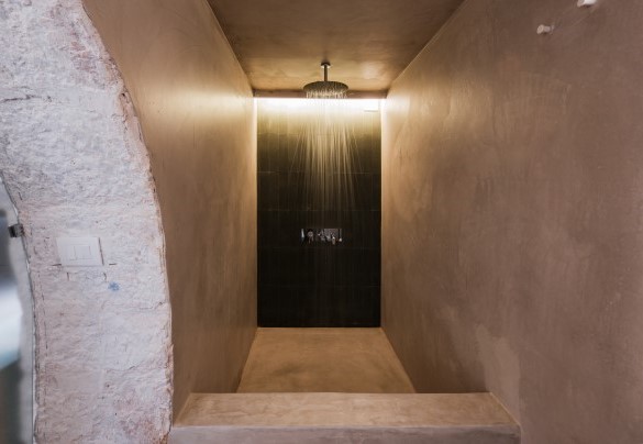 En-suite bathroom with shower and bathtub n.3  - Opuntia Trulli e Lamie