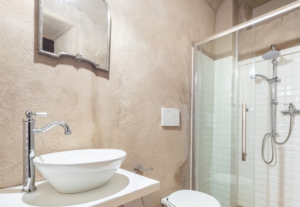 The bathroom (2) with shower at the ground floor - Palazzo Pozzobonelli