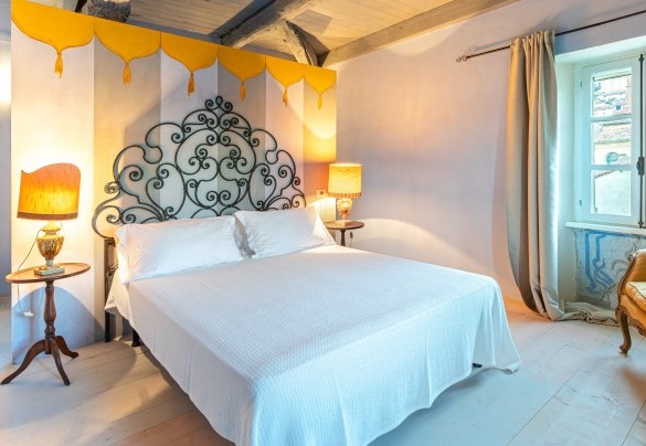 The double bedroom (5) at the upper floor - Palazzo Pozzobonelli