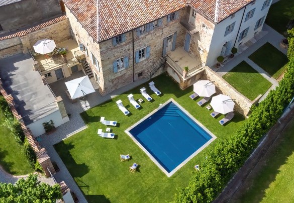 Aerial view of the impressive property - Palazzo Pozzobonelli