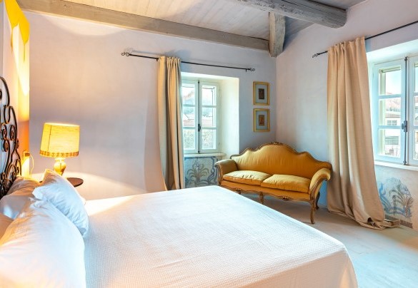 The double bedroom (5) at the upper floor - Palazzo Pozzobonelli