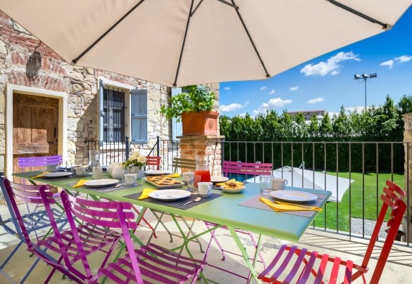 Start your day with breakfast on the kitchen terrace - Palazzo Pozzobonelli