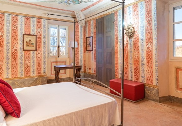 The double bedroom (6) at the upper floor - Palazzo Pozzobonelli