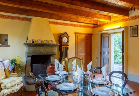 L'ingresso porta direttamente alla sala da pranzo - Pieve del Borgo