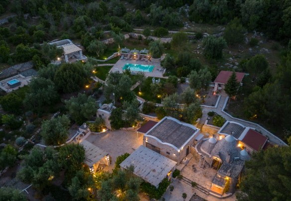 Top view of the entire illuminated property – Pigreco 