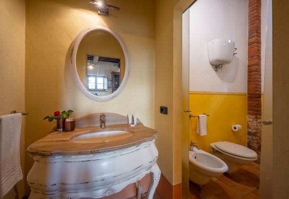 Bagno con doccia n.6 al piano terra (unità 3) - Podere Bellaria