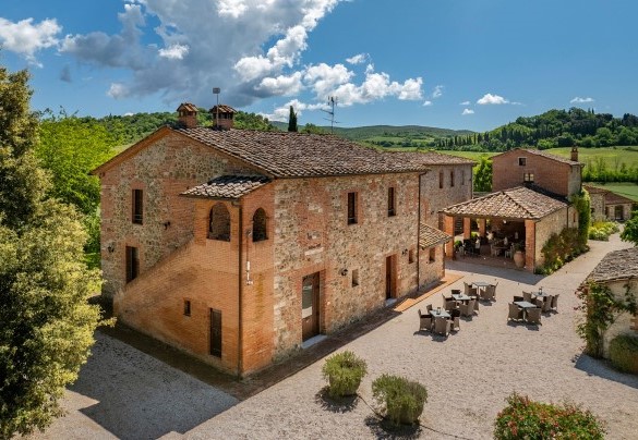 Il casale su due piani e organizzato in unità indipendenti - Podere Bellaria