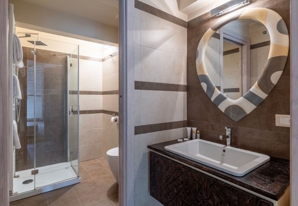 Bathroom with shower no. 11 on the ground floor  - Podere Bellaria